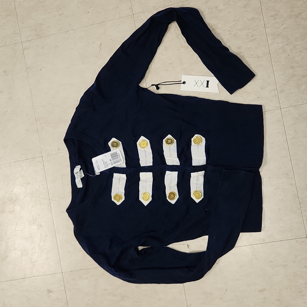 Button up sweater - Picture 2 of 4